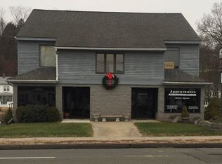 2590 Whitney Ave, Hamden, CT 06518