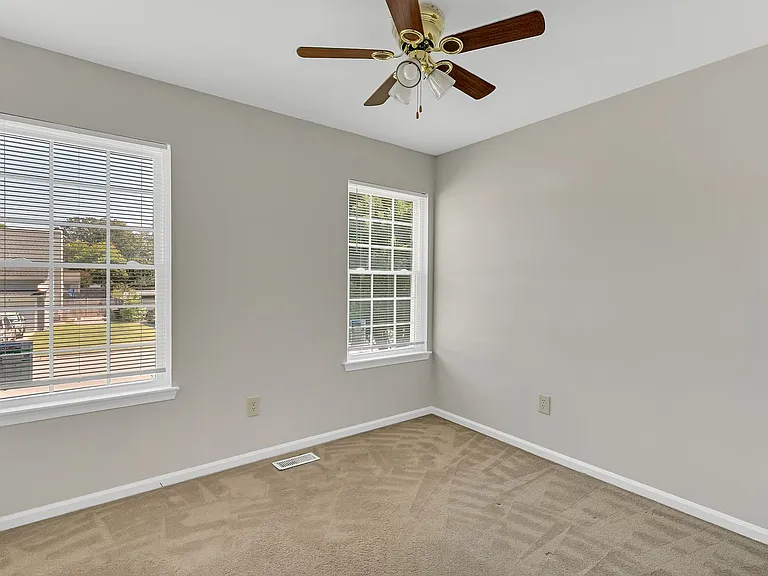 219 Springdale Way — Photo 20