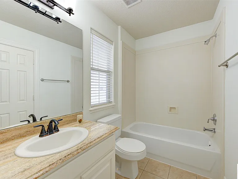 1322 Cohn St — Photo 29
