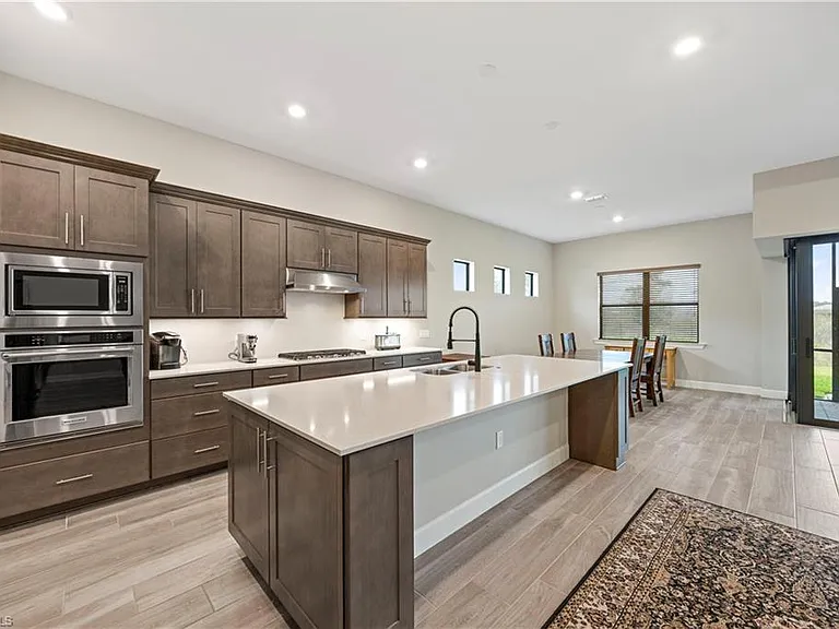 20179 Millrun Dr — Photo 8