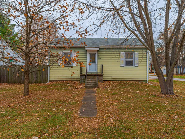 1204 N Ottawa St, Lincoln, IL 62656