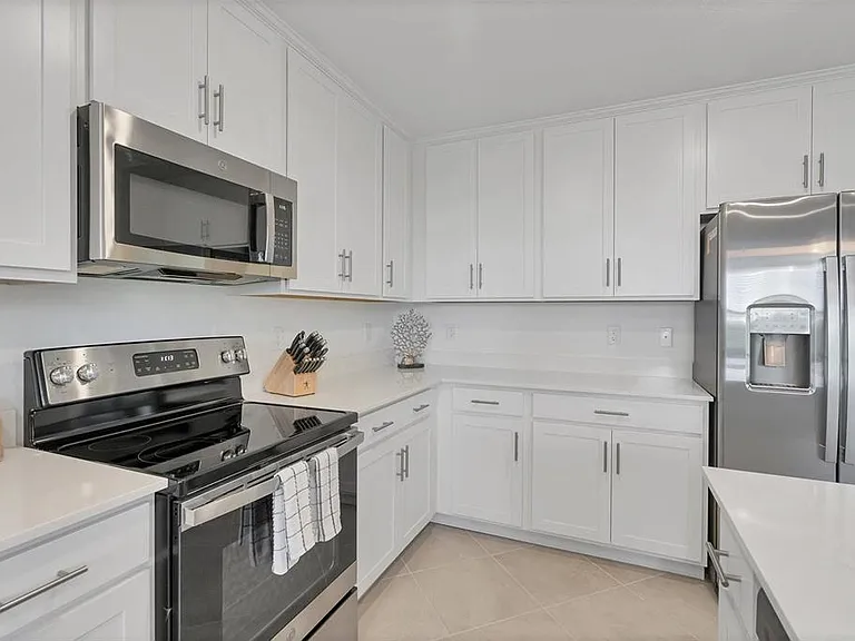 14161 Heritage Landing Blvd #1112 — Photo 10