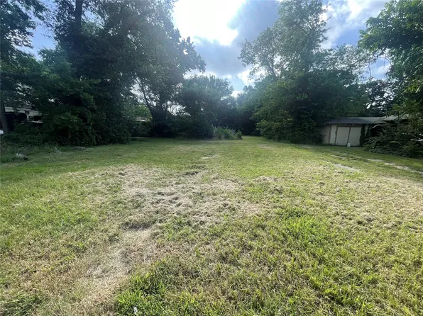 404 Texas St, Sulphur Springs, TX 75482