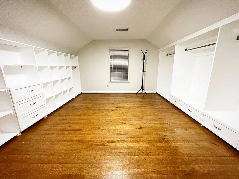 6867 Stornaway Dr — Photo 12