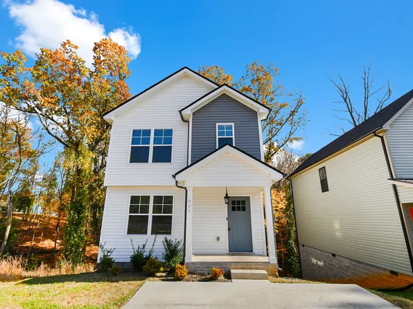 949 Oak Ln, Clarksville, TN 37040
