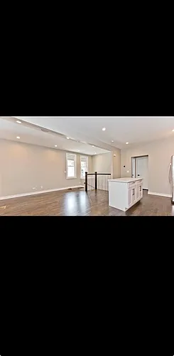 1061 W Cornelia Ave #1R Photo 1