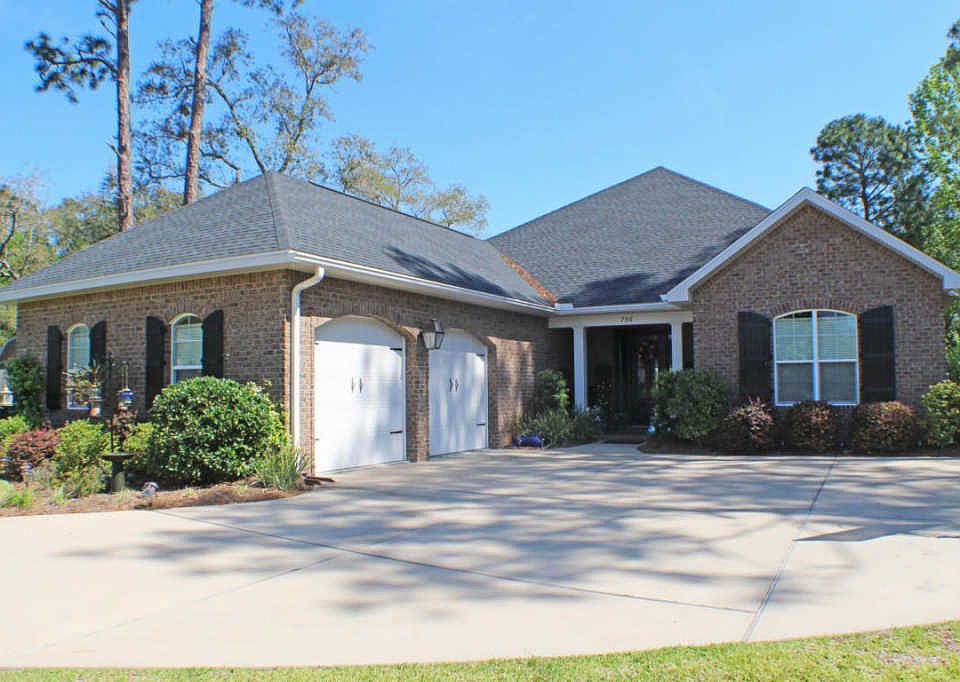 1st image of 756 Woods Dr