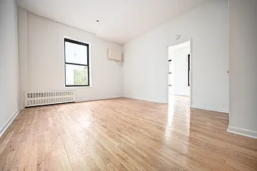 Rented by Urbane Brokerage