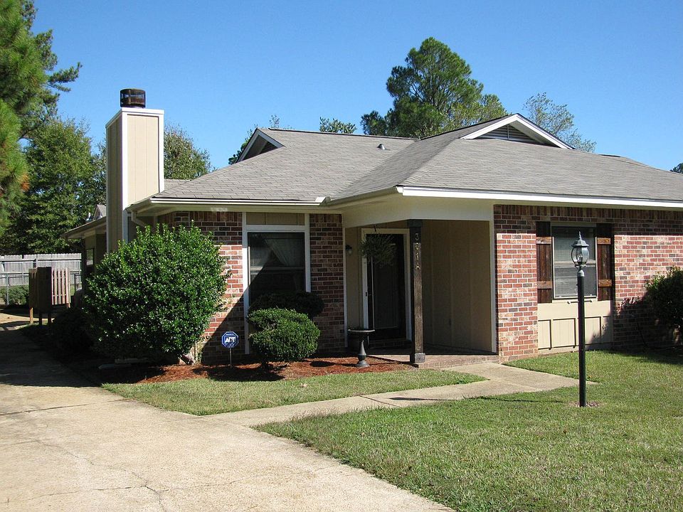 So pretty! 2/1.5, 1160 sf