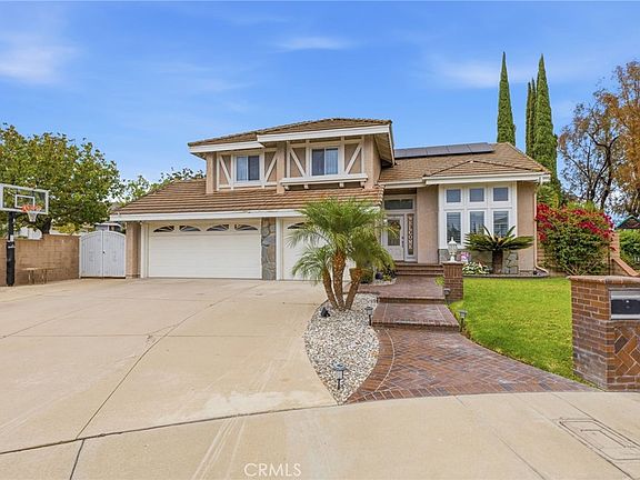 2nd image of 108 Magnolia Cir