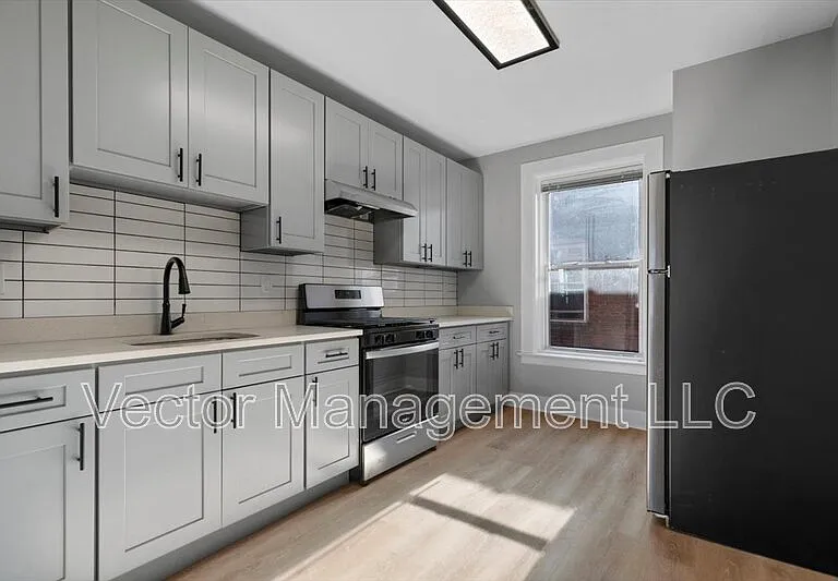 1476 Chapel St #301 — Photo 7