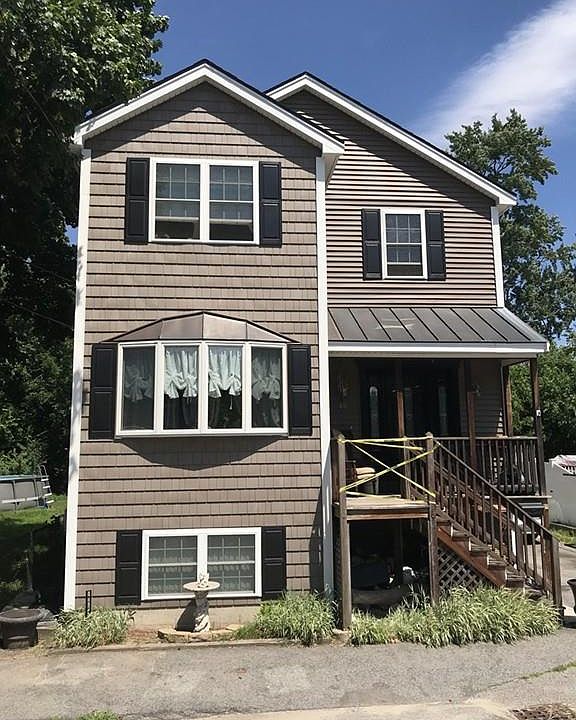 2nd image of 40 Court St