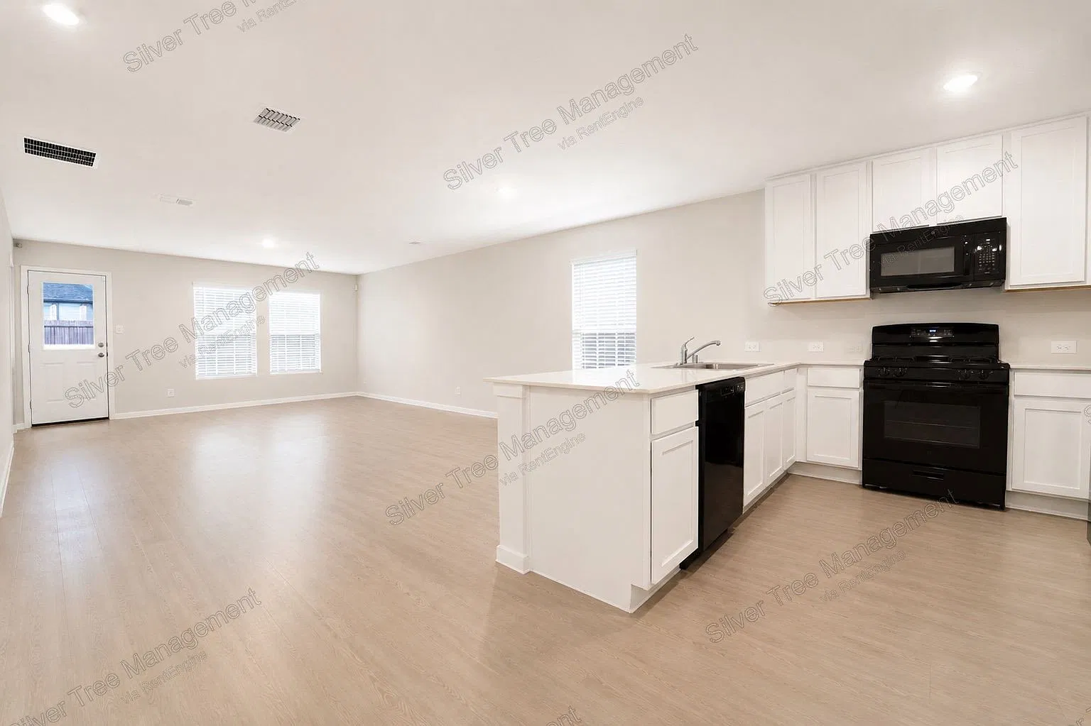 3 bed, 2.0 bath, 1522 sqft, $1,795 — Photo 1