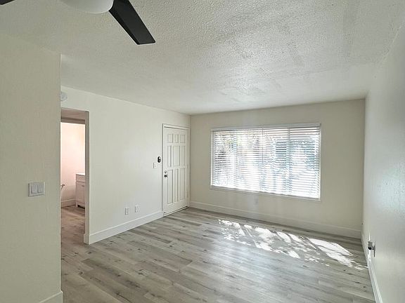 5th image of 2515-2519 V St #15