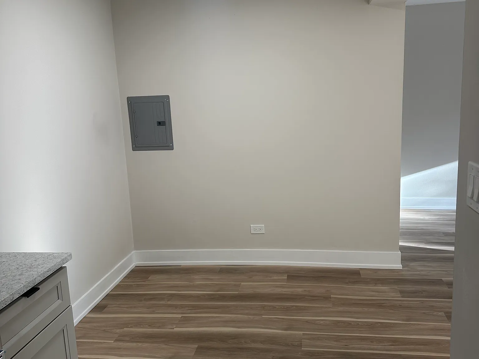 5306 N Cumberland Ave — Photo 3
