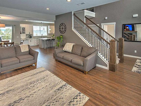 3rd image of 6204 S Eagle Crest Dr