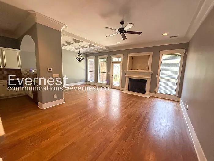 656 Flag Cir — Photo 6