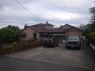 8722 25th Ave NW, Seattle, WA 98117