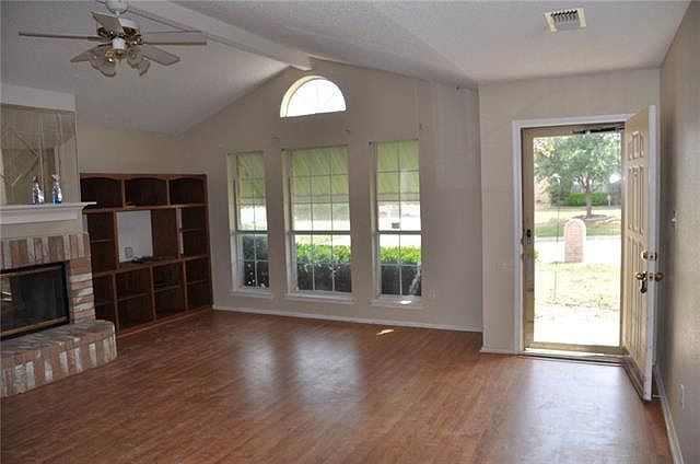 2nd image of 10228 Sunset View Dr