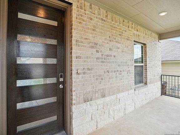 4th image of 10251 Juniper Oaks