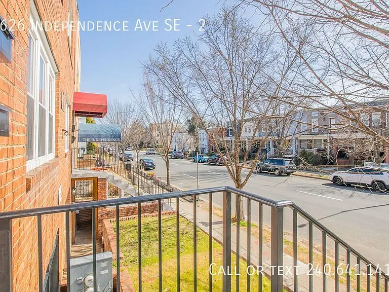 1626 Independence Ave SE #2 — Photo 16