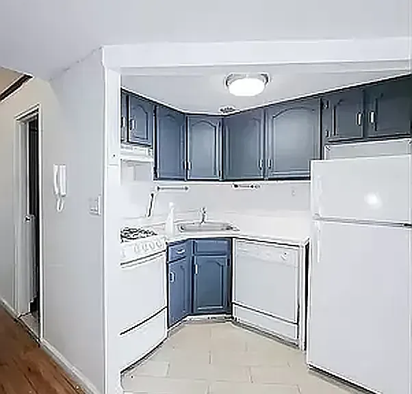 40 E 12th St #4-C — Photo 3
