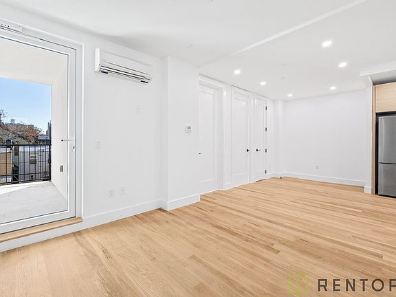 2nd image of 28 Richardson St #3B