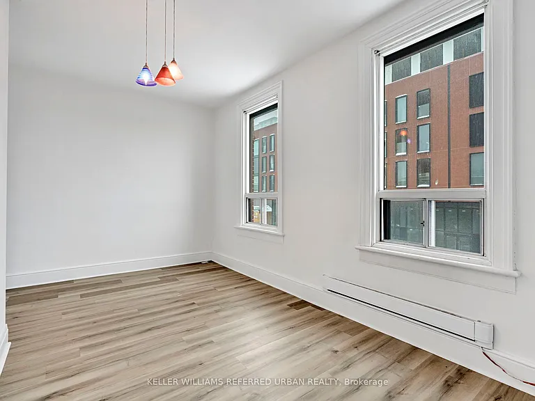 66 Dunlop St W — Photo 26