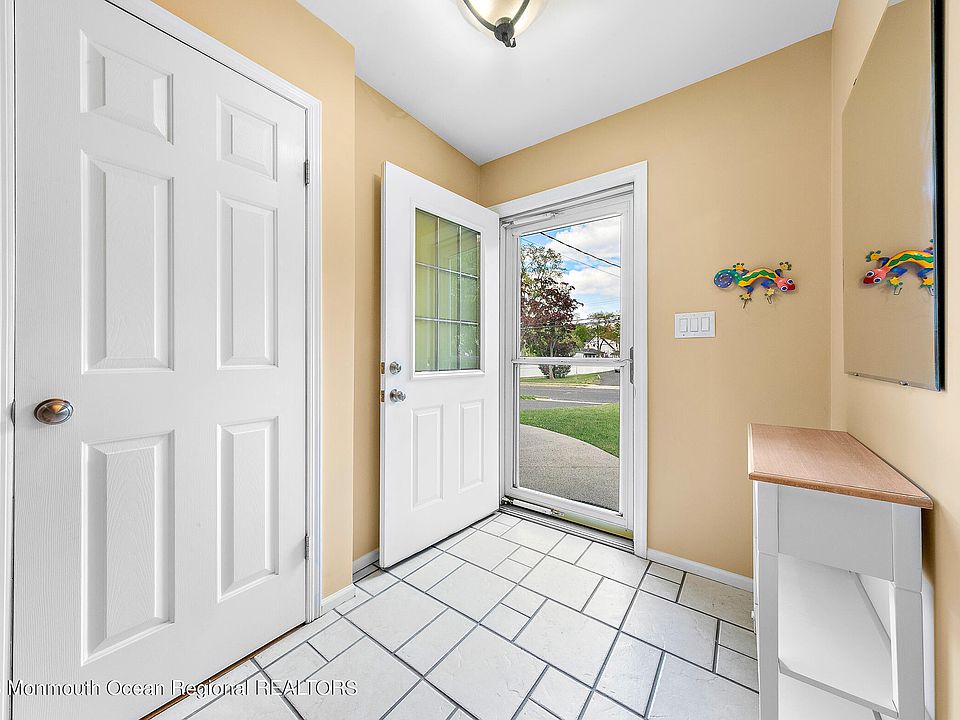 470 East Road, Belford, NJ 07718 Zillow