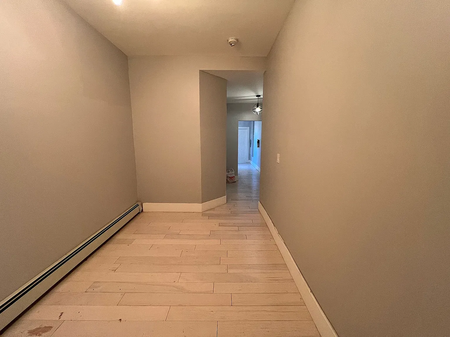 2 bed, 800 sqft, $1,994 — Photo 4