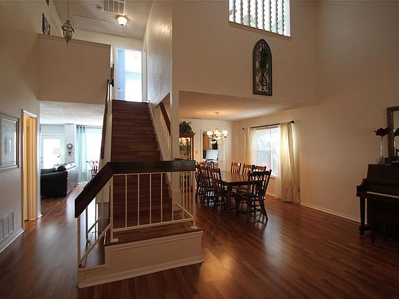 2nd image of 2513 Slaton Dr