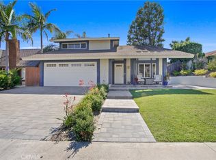 25471 Oak Leaf Rd, Laguna Hills, CA 92653