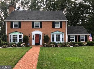 5302 Neville Ct, Alexandria, VA 22310