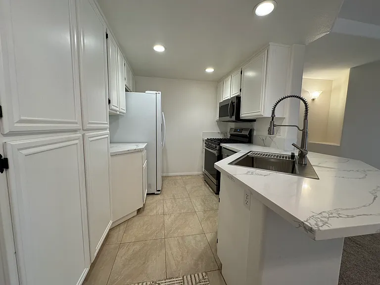11175 Affinity Ct — Photo 3