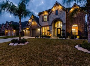 1904 Cayman Bend Ln, Pearland, TX 77584