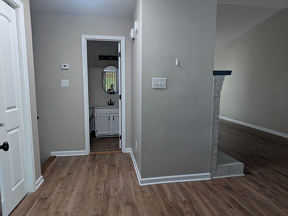 3rd image of 8600 Olde Colony Trl APT 126