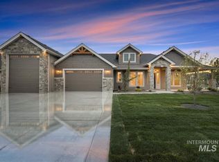 1538 Longhorn Ave, Eagle, ID 83616