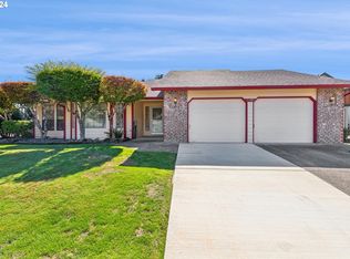 1607 SE Briarwood Dr, Vancouver, WA 98683