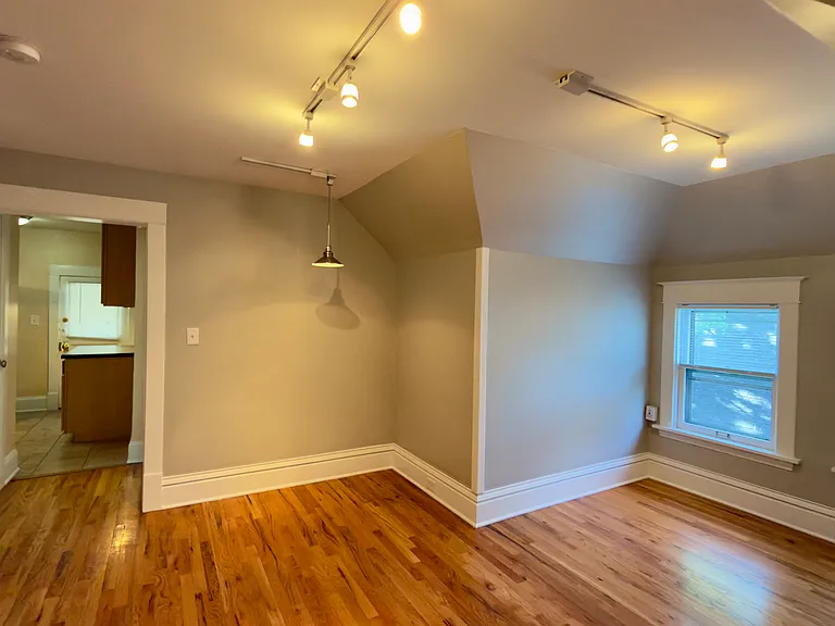 3209 Hennepin Ave S #6 — Photo 2