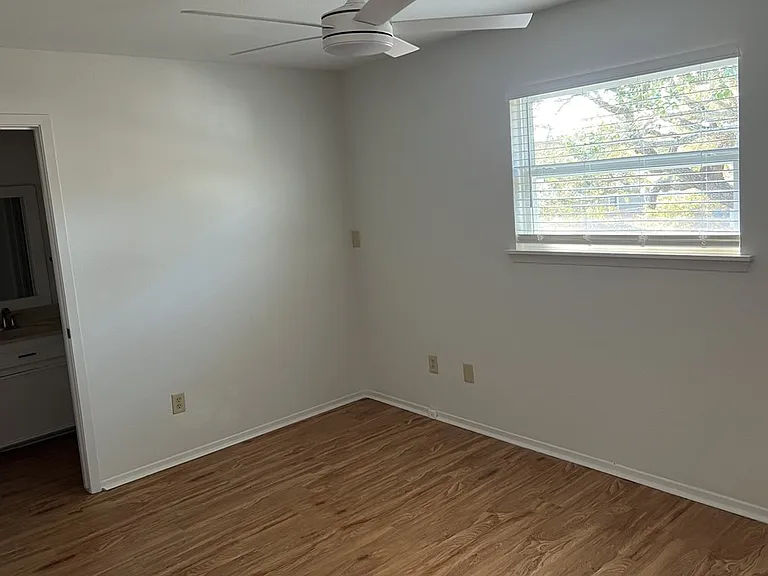 1019A N Allen St #A — Photo 14