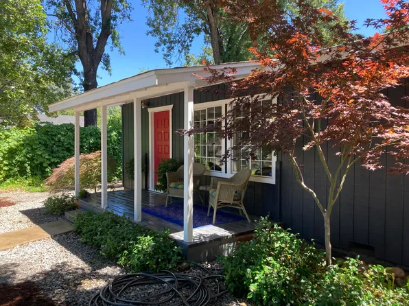 6060 Hornbeck Ln, Anderson, CA 96007