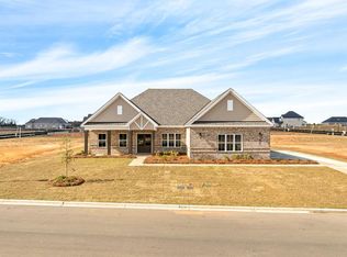 355 Chicory Ln, Dothan, AL 36305