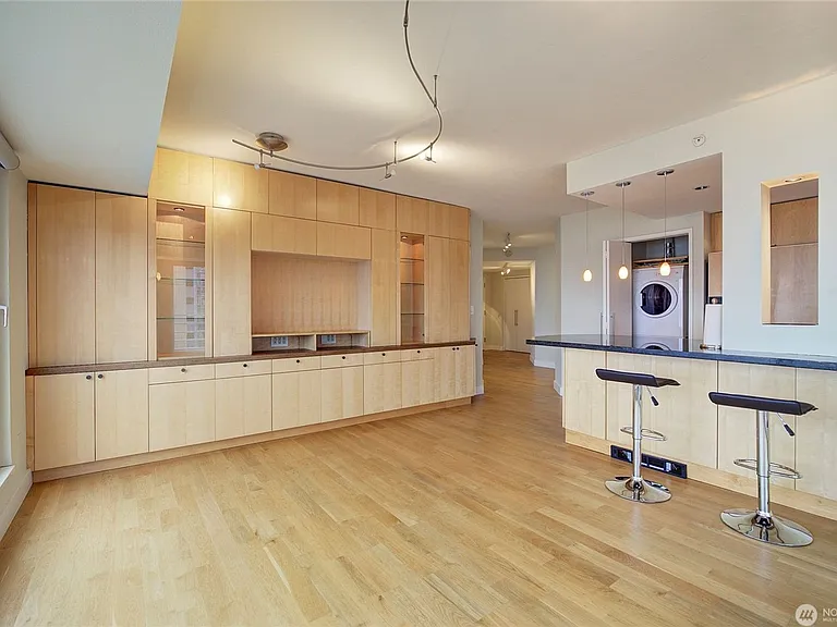 1415 2nd Ave #1209 — Photo 8