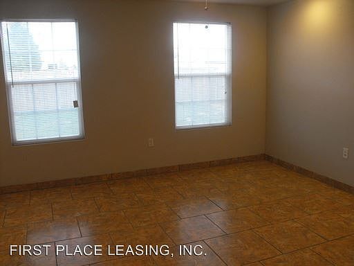 4th image of 3313B Shady Ln