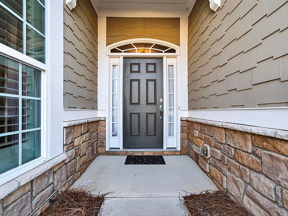 3rd image of 1011 Delconee Pl