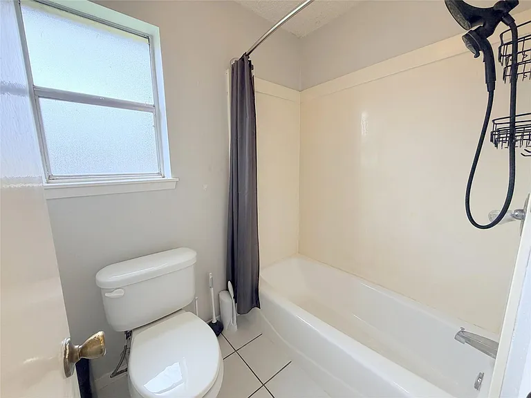 2535 Planters Row — Photo 17