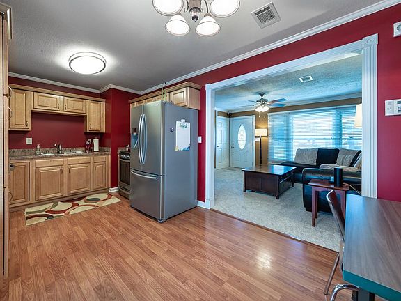 5th image of 10901 Golden Dr