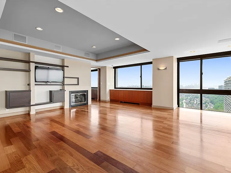 200 Old Palisade Rd #Penthouse 4/5 — Photo 22