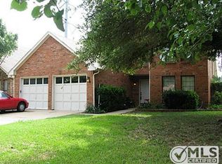 4506 Coventry Dr, Grand Prairie, TX 75052