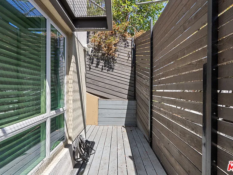 2780 N Wright Ln — Photo 29